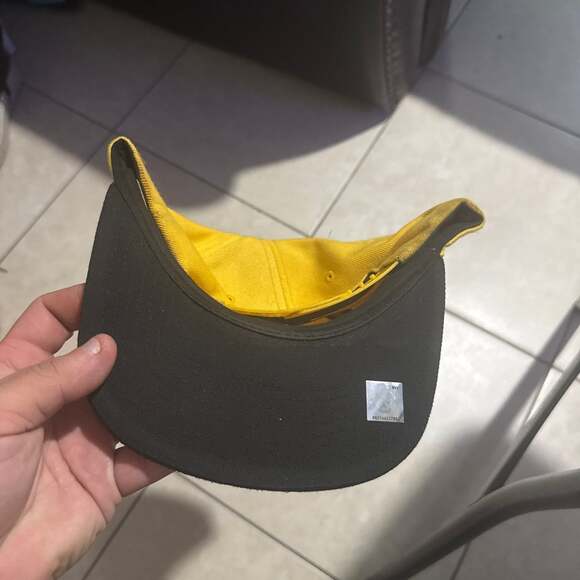 Los Angeles Lakers Snapback Hat, Yellow and Black NBA Cap - Picture 4 of 11